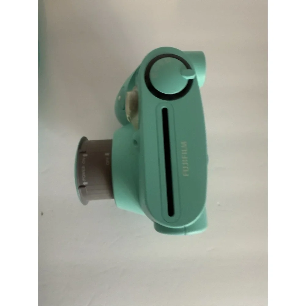 Fujifilm Instax Mini 7S Instant Camera in Mint Green with Matching Case